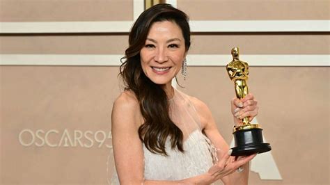 Michelle Yeoh La Primera Asiática En Ganar El Óscar A Mejor Actriz