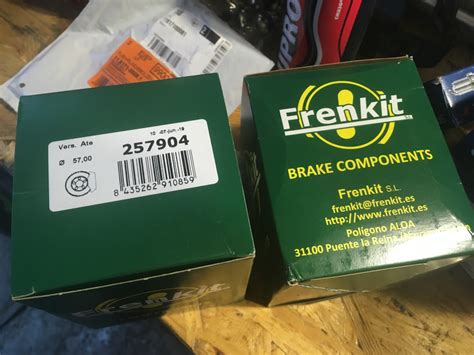 Передние тормоза: Kashiyama D2170M + FrenKit №257904 — Toyota Avensis I ...