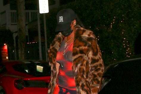 Rihanna Braless Boobs Hot Celebs Home