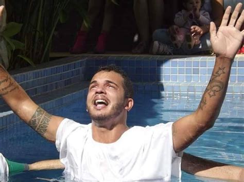 Sou Um Ex Gay Deus Salvou A Minha Vida Fotos