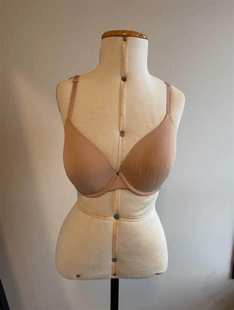 Suti Victoria Secret Nude Lingerie Feminina Victorias Secret Usado Enjoei