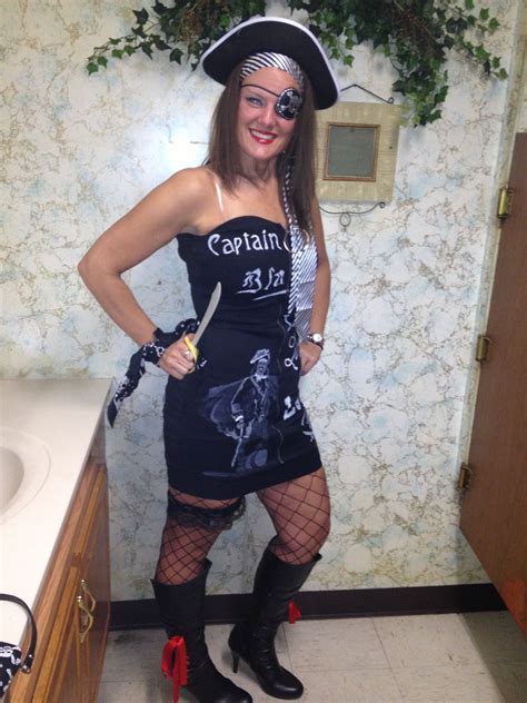 Captain Morgan Costume Women
