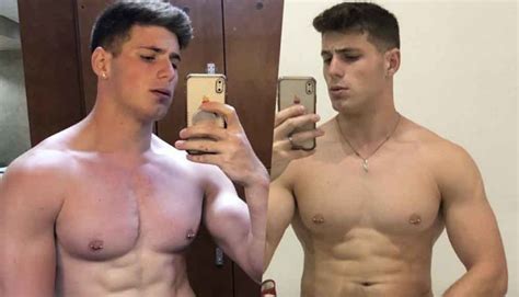 Alex Grant Si Penetra Con Un Dildo E Mostra La Sua Erezione Video Bitchyx