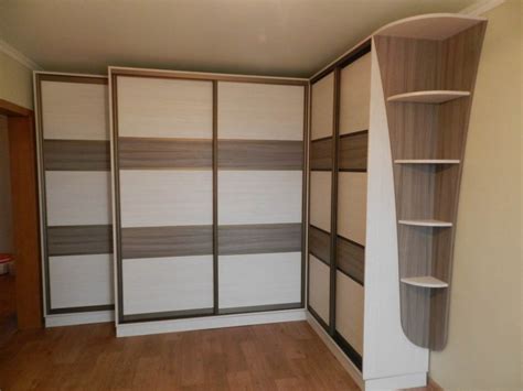 Угловые шкафы-купе в гостиную (40 фото)