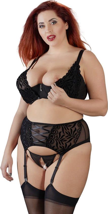 Cottelli Plus Size Jarretel Lingerie Set 3 Delig Met Flockprint