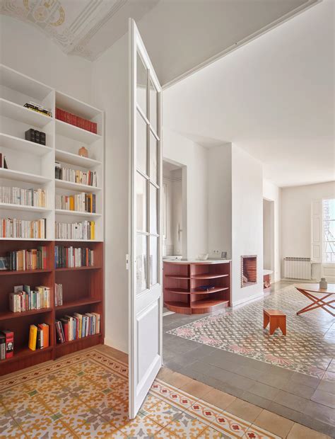 Gallery of Cal Totxo Apartment Renovation / Cierto Estudio - 4
