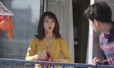 Cậu học sinh mỗi đêm khó ngủ bởi tiếng rên của cô nàng cạnh nhà cạnh bên Sex Hay SexTop1 page