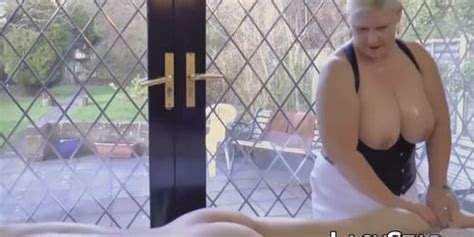 LACY STAR Mature British Lady Seduces Hottie With Sensual Massage Tnaflix