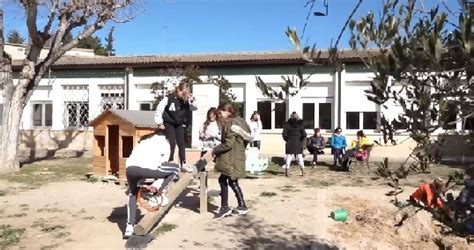 Tarr S Al Dia L Escola De L Espluga Calba S Ofereix Als Pobles Ve Ns