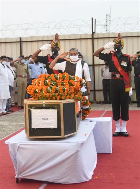 Bihar Deputy Cm Sushil Kumar Modi Pays Tribute To Martyr Havildar Sunil