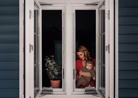 megloeks_selfportrait outside looking in through window woman - Click ...