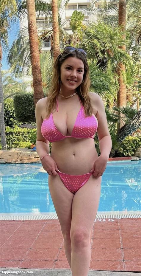 Emily Easson Emilyeasson Nude OnlyFans Leaks Fappening FappeningBook