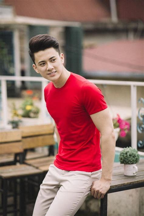 Màn lột xác khó tin bác sĩ hot boy Người Ấy Là Ai cực nổi trên MXH