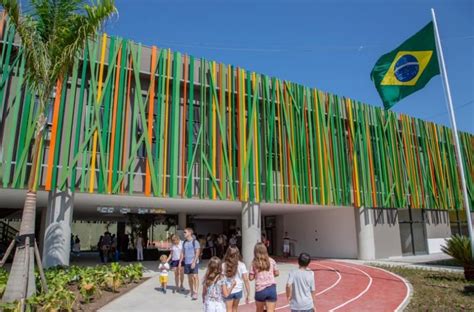 Nova Anima O Da Disney Apresenta Personagem Assumidamente Gay E Aceito Por Sua Fam Lia Pheeno