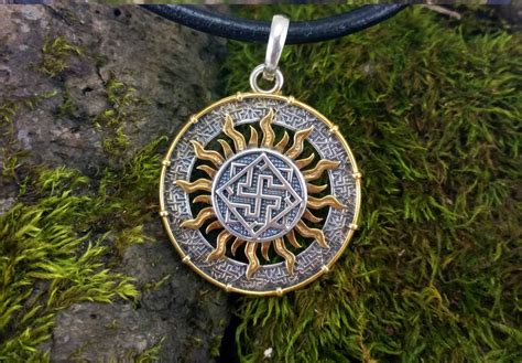 Оберег валькирия: значение амулета для мужчин и женщин