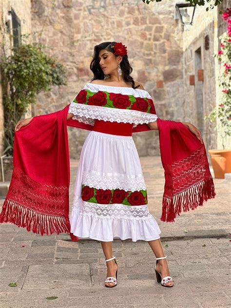 mexico traditional outfit 6