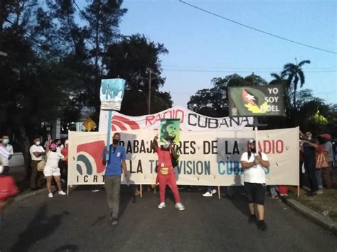 Cámaras Y Micrófonos En La Plaza Fotos Radio Reloj Emisora Cubana De La Hora Y Las Noticias