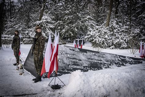 Rocznica Rozpocz Cia Zbrodni Wo Y Skiej Szczecinianie Oddaj Cze