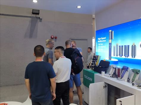 2024 Factory Price Airwraps Hot Air Brush Styler Full Curling Iron 5 In 1 Hair Dryer Hot Comb