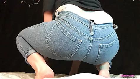 Adalynnx Wife Wont Let You Smell Her Stinky Ass Like Me XHamster