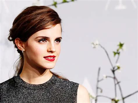 Hacker Threatens To Leak Emma Watson S Nude Pictures The Economic Times