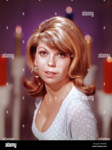 Nancy Sinatra Hi Res Stock Photography And Images Alamy