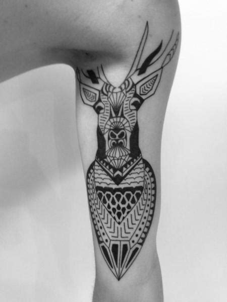 Tatouage Bras Tribal Cerf Par 2 Spirit Tattoo