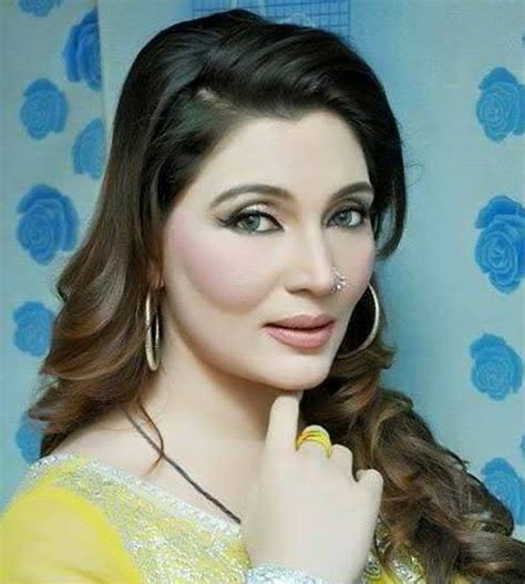Khushboo Hot
