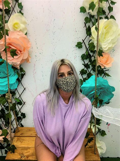 Making Love With Her Smooth Pussy Scrolller