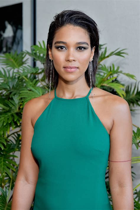 下一位值得注目的「未來之星」：Alexandra Shipp 體現內外兼具的美麗姿態 - The Femin