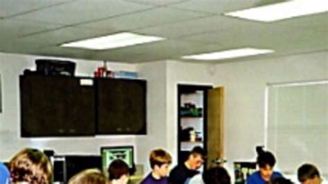 A High School Offers Single Sex Classes To Top Students