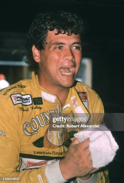 Michael Waltrip Photos Photos and Premium High Res Pictures - Getty Images