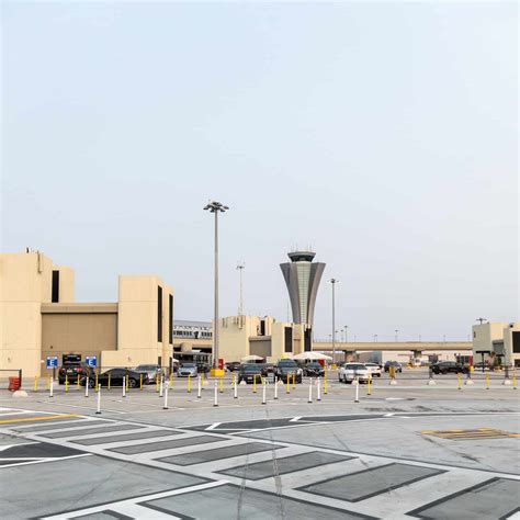 3 Reasons To Drive Yourself To the Airport - Go Backpacking