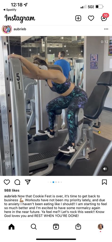 Fitness influencers argue that back machines beat free weights daily 12