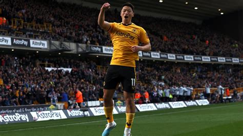 wolves shield hwang hee chan french football weekly