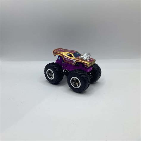 Hot Wheels Monster Trucks Rodger Dodger S