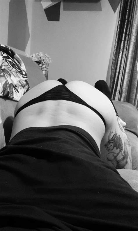 Bent Over In Thongs Nude Pics XHamster