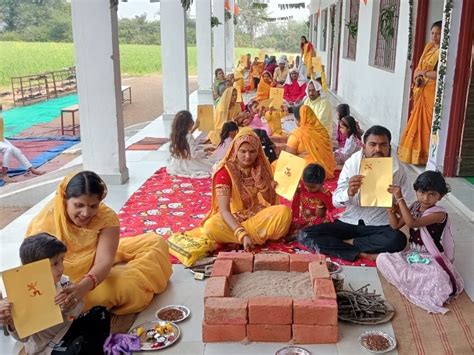 vidyarambh ceremony  place  saraswati shishu mandir