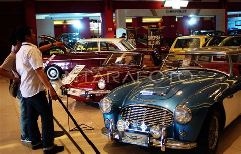 Pameran Mobil Klasik Antara Foto