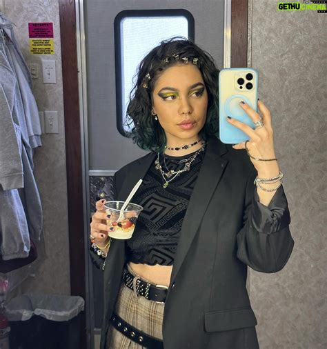 Auli'i Cravalho Wiki, Biography, Age, Gallery, Spouse and more