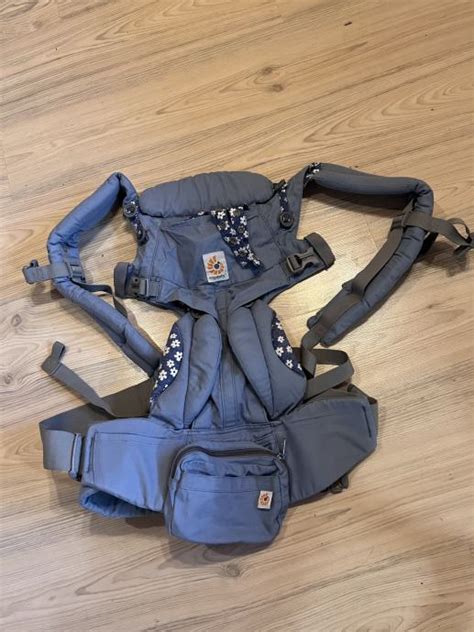 Nosilka Ergobaby Omni 360