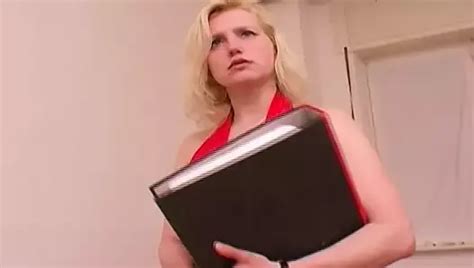 Blonde MILF In Corsage In Strapse Von Jungspund Hart Gefickt XHamster