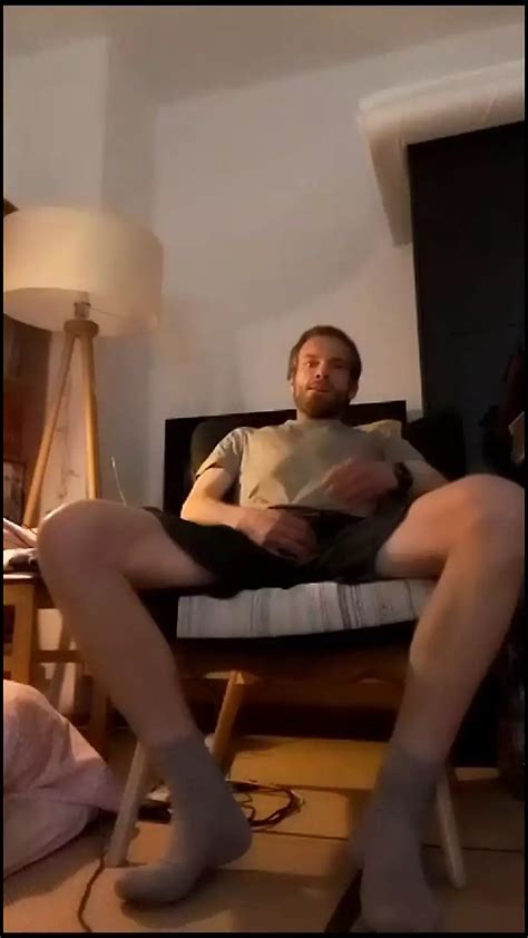 Bator Bro Bates Out Handsfree Cumshot German Gay Amateur Porn By