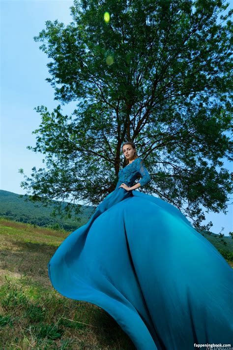 Elle Tan Nude The Fappening Photo Fappeningbook