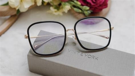 How To Fix The Loose Hinge On Your Glasses