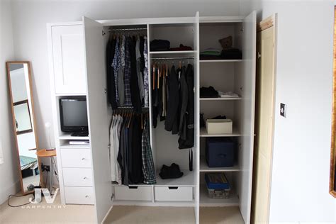 Built In Wardrobe Designs For Small Bedrooms