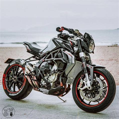 Naked Motorcycles On Instagram The Biker Chef S Mv Agusta Brutale Rr More On Official