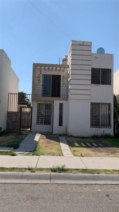 Casa En Venta En FRACC GRAN HACIENDA Celaya Guanajuato 1 100 000