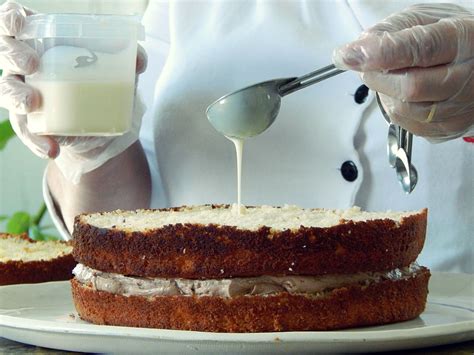 Naked Cake de Dadinho Revista Nós e outros Olhos