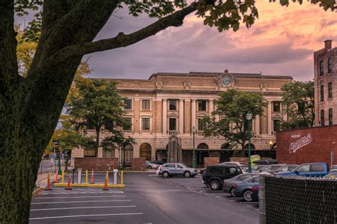 10 Utica Train Station Stock Photos Pictures And Royalty Free Images